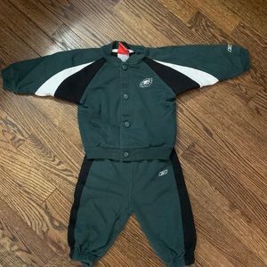 EAGLES 🦅 outfit.  6/9 months